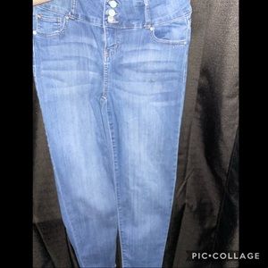 PINK size 13, mid rise, ankle, skinny jeans